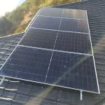 Looking for solar panels in Kenya? Compare Jinko, JA Solar and Canadian Solar panels, including 550W and 585W panels, prices, sizes and solar system requirements